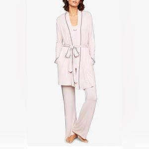 A Pea In The Pod Maternity Nursing Pajama Set